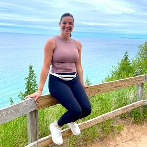 Meet your Posher, Amanda